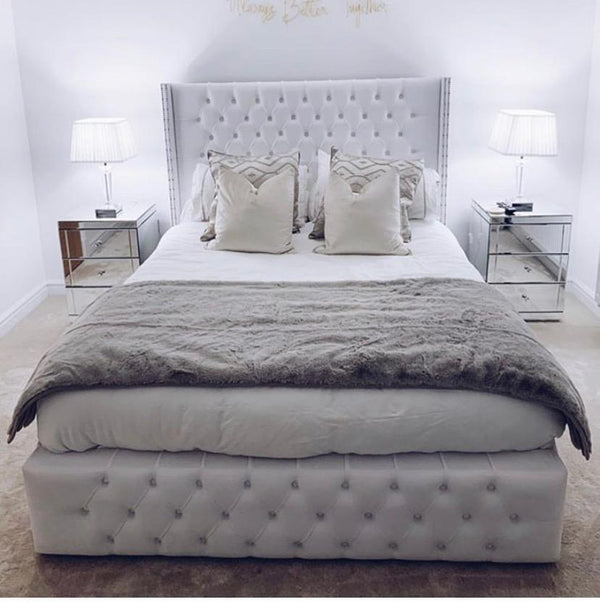 AMBASSADOR WINGBACK BED